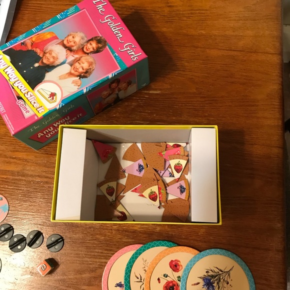 Pre Loved The Golden Girls Any Way You Slice It Trivia Game - Picture 4 of 5